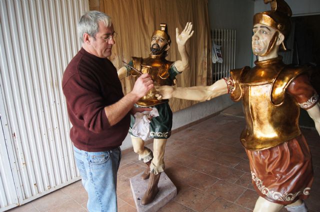 La Hermandad de Jesús en el Calvario continúa con la restauración del trono y el conjunto escultórico de 'El Lavatorio de Pilatos'