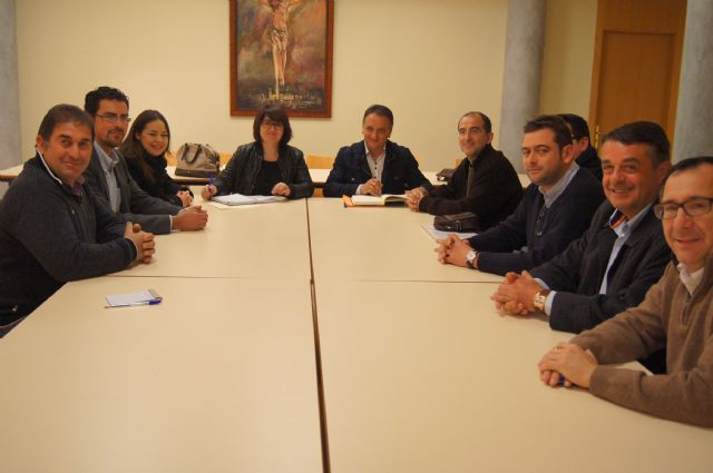 El Ayuntamiento y el Ilustre Cabildo Superior de Procesiones ya trabajan en los preparativos de la Semana Santa del 2014