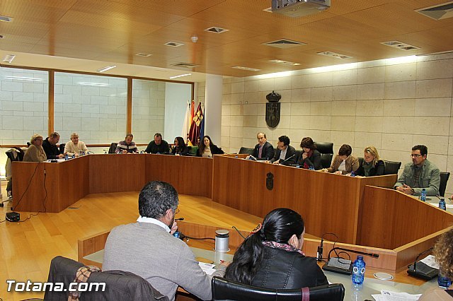Mañana se celebra un pleno extraordinario para debatir la repercusión y funcionamiento del nuevo Servicio Municipal de Aguas