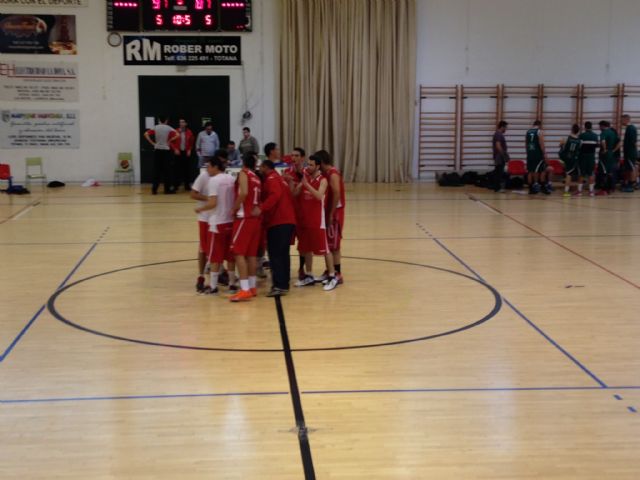 El CB Totana senior consiguió una victoria en la prórroga por 91-81 ante el Sierramar
