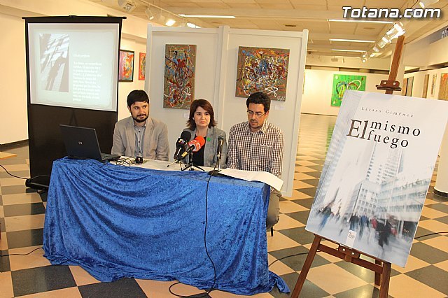 El periodista lorquino, Lázaro Giménez, presenta su primer libro “El mismo fuego”
