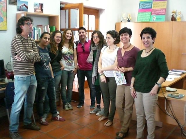 Los alumnos del curso de certificado de profesionalidad de información juvenil conocen los servicios que se prestan en la Concejalía de Juventud