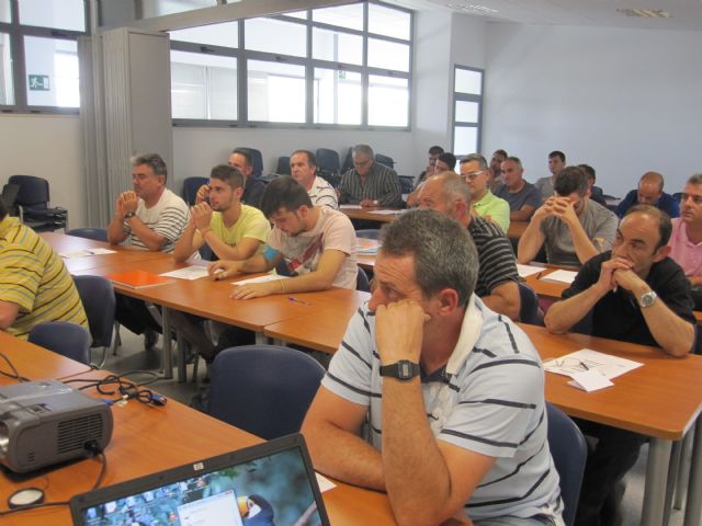 Fomento del Empleo y Agricultura continúan con los cursos de formación específica a agricultores