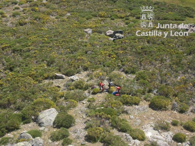 Rescatan a un parapentista accidentado durante Campeonato de España en Ávila