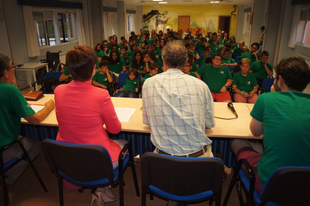 Autoridades municipales asisten al acto de clausura de las XXV Jornadas de Formación en Hemofilia