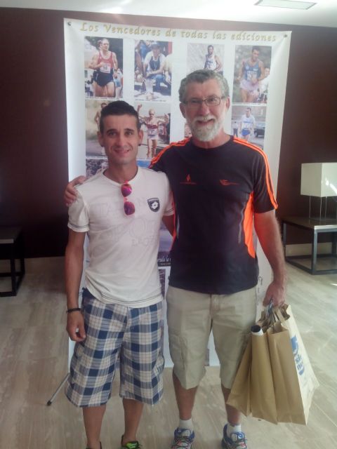 Dos atlelas del Club Atletismo Totana participaron en la XXX edición de la Subida al Pico Veleta