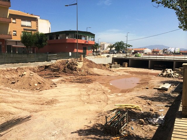 Denuncian que 'la mala gestión presupuestaria y de ejecución de obras se comen el supuesto ahorro de 1,2 millones del Ayuntamiento en 2013'