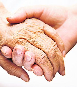 Las concejalías de Atención Social y Sanidad solicitan proyectos para apoyar económicamente las iniciativas de entidades que desarrollan acciones sociosanitarias con los más necesitados en Totana