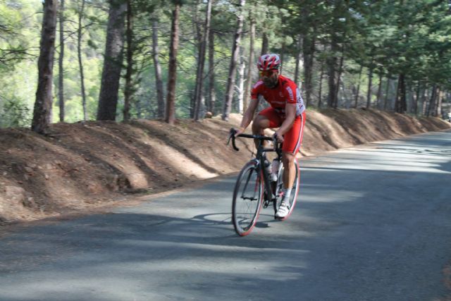 Dos terceros puestos para Andrés Plazas y Juanan, del CC Santa Eulalia, en las carreras de Elche de la Sierra y Memorial León Sánchez