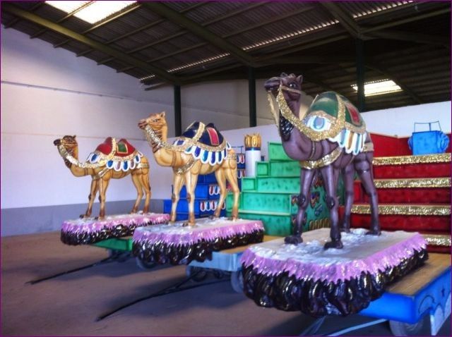 SSMM los Reyes Magos de Oriente recogerán las cartas de los niños y niñas de Totana el sábado y domingo, días 3 y 4 de enero, en la plaza de la Balsa Vieja