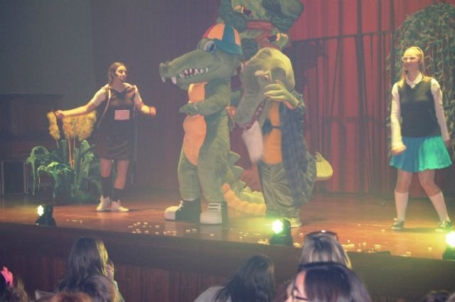 Éxito de asistentes en las dos sesiones del espectáculo infantil 'La amenaza del Pirata Barbanegra'