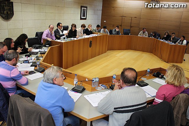 El Pleno aprueba que la Biblioteca Municipal, ubicada en el Centro Sociocultural La Cárcel, se denomine Mateo García