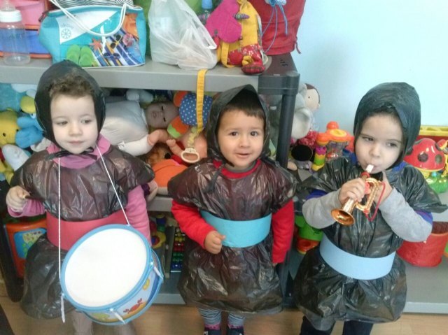 La Guardería 'La Estrella' también realizó su particular procesión infantil