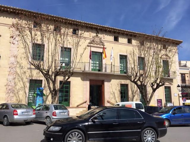 El Ayuntamiento se cerrará el día 8 de junio y, por el contrario, sí que prestará servicio el día 22 de mayo, festividad de Santa Rita