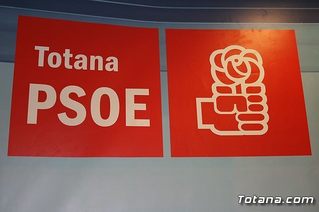 El PSOE asegura que 'la alcaldesa oculta que el ayuntamiento de Totana esta intervenido'