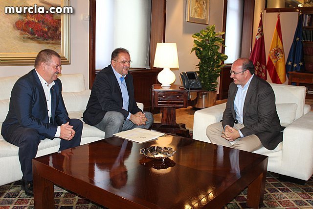 El alcalde solicita la ayuda del Gobierno regional para afrontar la “difícil y muy preocupante” situación económico-financiera municipal
