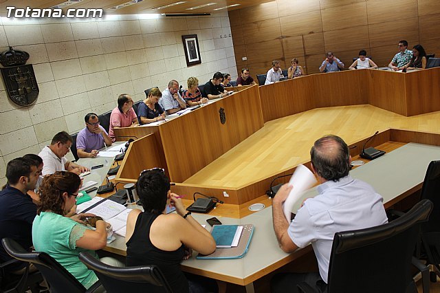 Piden la puesta en marcha de una oficina que gestione los servicios que prestaba la liquidadora en el Registro de la Propiedad