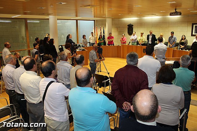 La Corporación municipal rinde un sencillo reconocimiento institucional de gratitud a la figura del vecino recientemente fallecido, Juan Antonio Yáñez de Lara