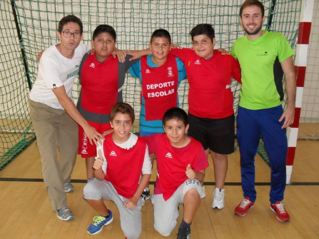 Se pone en marcha el Programa de Deporte Escolar con la Fase Local de Baloncesto, Balonmano, Fútbol Sala y Voleibol