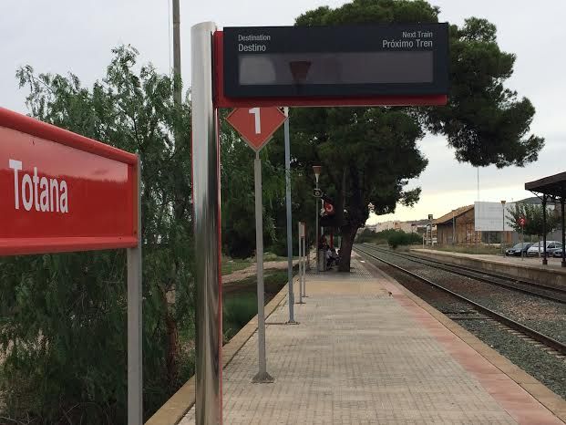 El Consistorio totanero se adhiere al compromiso regional para la inmediata llegada del AVE a la Región de Murcia