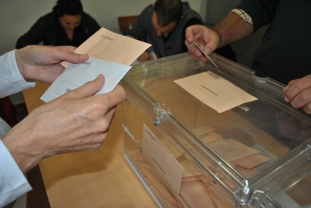 Los miembros de las mesas electorales de la convocatoria del 20-D están convocados mañana a una reunión formativa sobre constitución y funcionamiento de éstas