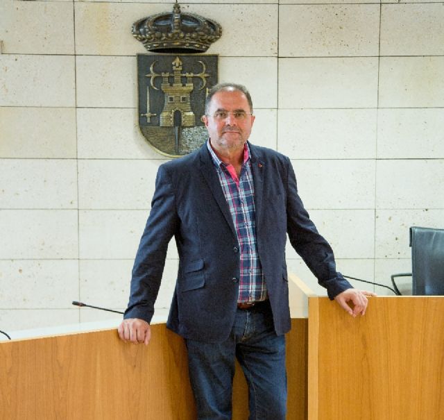 El alcalde eleva una moción para priorizar el pago de salarios, ayudas sociales y mantenimiento de los servicios básicos frente al pago de la deuda financiera