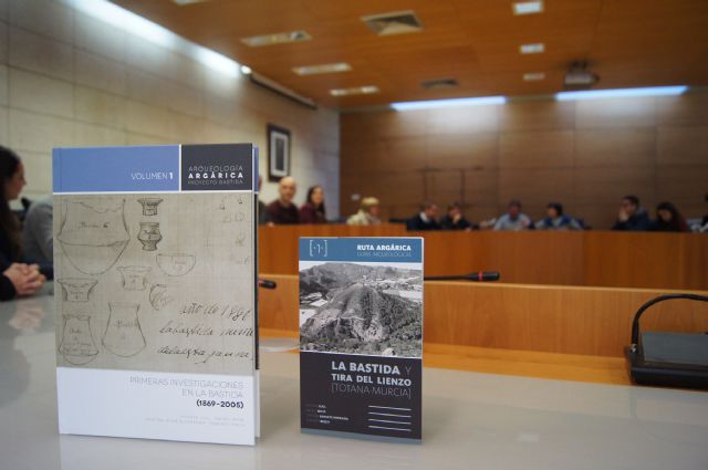 Se presentan dos publicaciones para promover el conocimiento de los yacimientos arqueológicos
