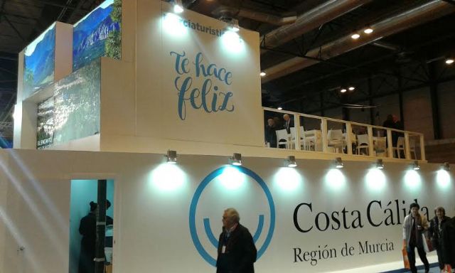 Los concejales de Turismo y Yacimientos Arqueológicos de Totana visitan FITUR con motivo del Día de la Región de Murcia
