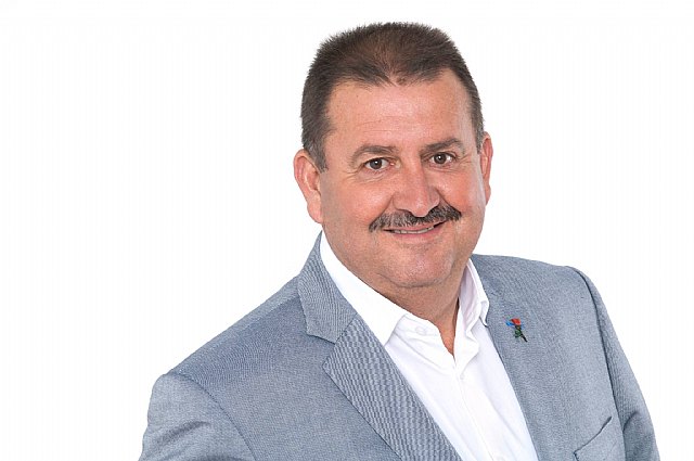 'Plantar cara al interventor y a las medias verdades'