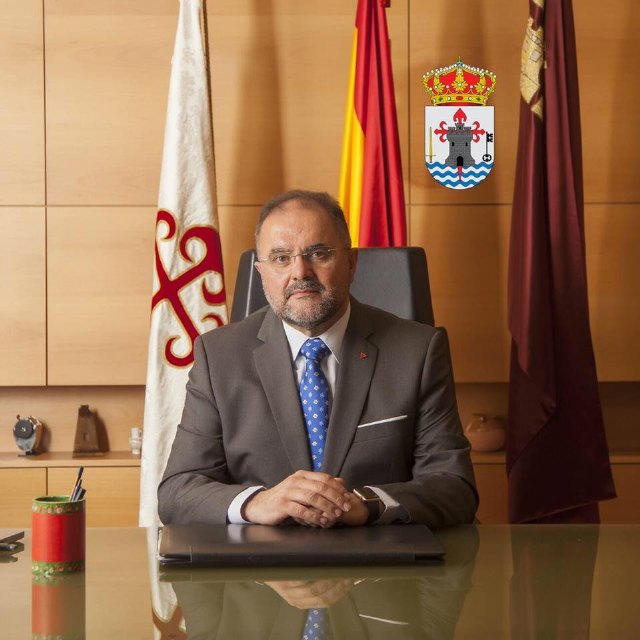 'Ante la tendencia a olvidar, refrescar memorias'