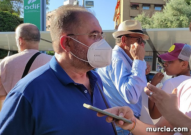 Las cercanías del ferrocarril no son negocio para Adif, Renfe o los gobiernos de turno