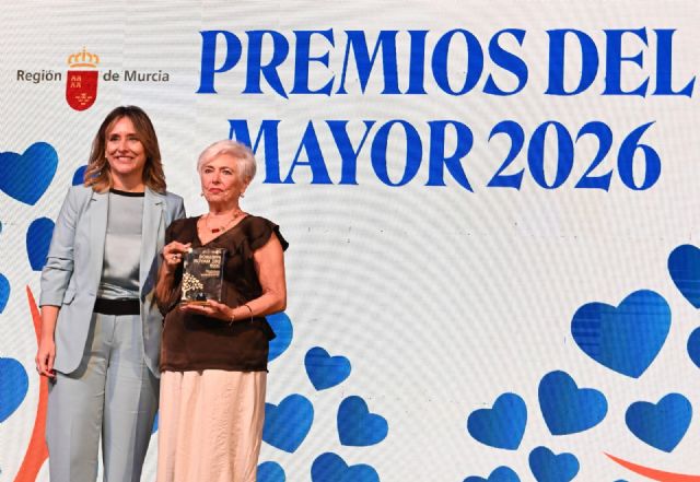 Política Social entrega los 'Premios Mayores Región de Murcia' en una gala que reconoce su valor y su importancia dentro de la sociedad