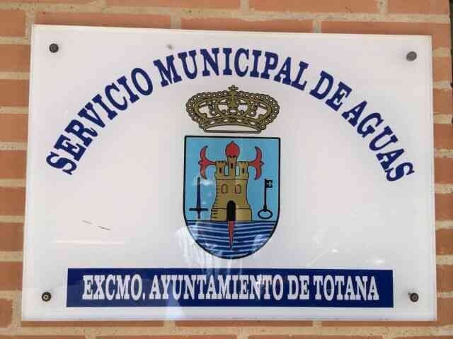 Los trabajos de limpieza en el depósito de agua de La Ñorica pueden ocasionar mañana miércoles problemas de presión en el servicio de abastecimiento a los usuarios