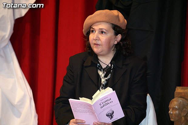 El IES “Juan de la Cierva y Codorníu” otorga el título de Bachiller de Honor 2018 a la poetisa Katy Parra