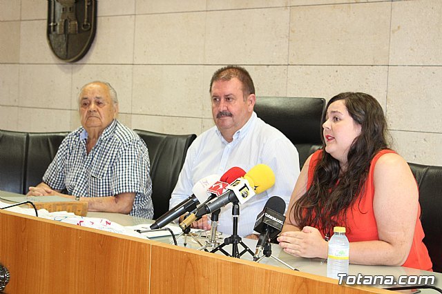 Se realiza una recepción a Francisco Cayuela Cánovas