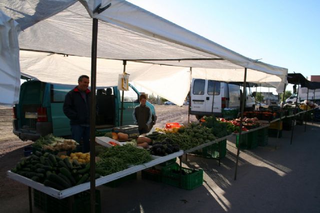 El Mercadillo Semanal de la pedanía de El Paretón-Cantareros se mantiene el viernes, día 6 de enero, coincidiendo con la festividad de Reyes Magos