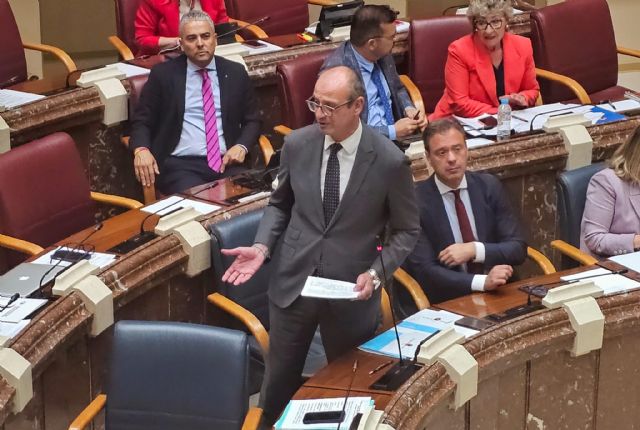 Educación trabaja en un decreto para reducir la carga burocrática del profesorado