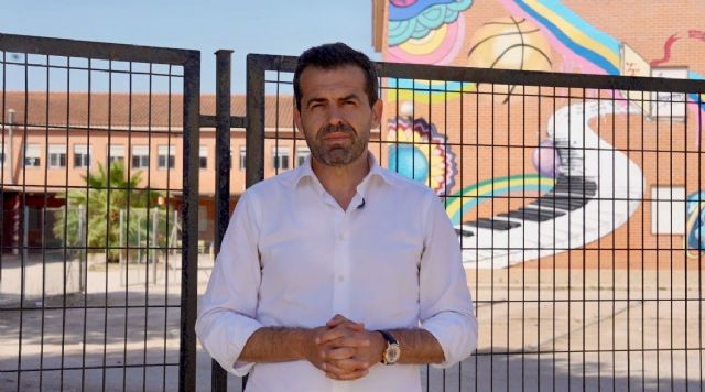 VOX alerta del impacto de la inmigración masiva en el sistema educativo tras un ´mataleón´ a un profesor en el IES Luis Manzanares