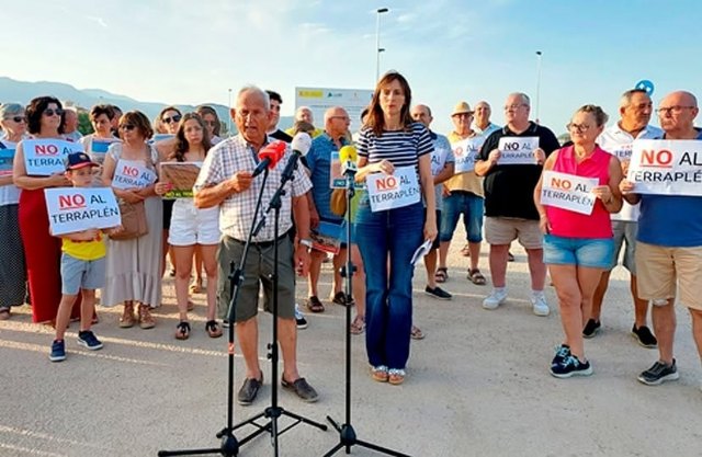 La Plataforma exige ya una reunión y visita urgente del nuevo Delegado del Gobierno y ADIF para frenar el terraplén del AVE