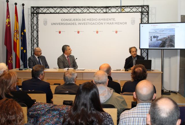 El Comité de Asesoramiento Científico del Mar Menor da el visto bueno al proyecto de retirada de lodos en cuatro playas de Cartagena