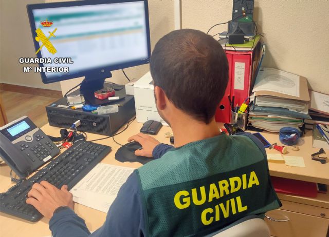 La Guardia Civil detiene a un experimentado delincuente dedicado a robar en viviendas de Murcia y Santomera