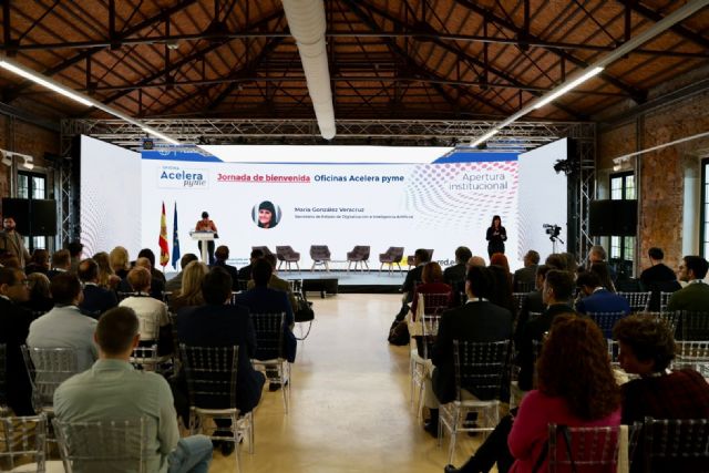 María González Veracruz anuncia la inversión de un millón de euros para 3 Oficinas Acelera pyme en la Región de Murcia