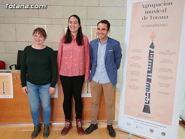 Presentan el programa de actividades culturales organizado por la Agrupación Musical de Totana con motivo de su 40 aniversario