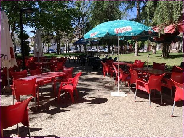 Los hosteleros interesados tienen hasta el 18 de junio para presentar ofertas para la explotación del servicio de bar-cafetería en el parque municipal