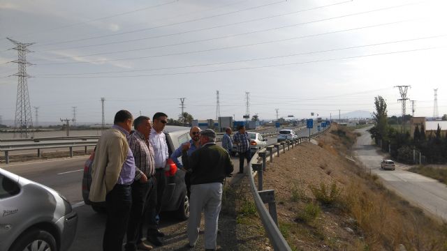 Ciudadanos llevará al Congreso la problemática por la acumulación de líneas de alta tensión en Totana.