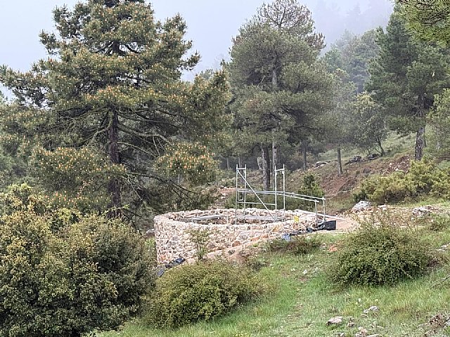 Avanzan las obras de restauración de los Pozos de la Nieve de Sierra Espuña