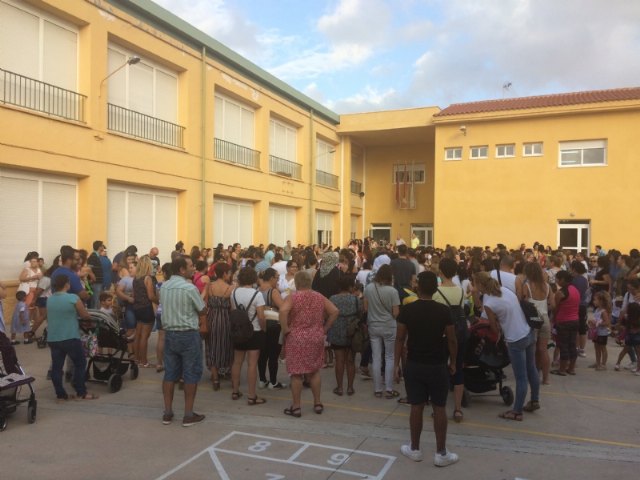 Un total de 3.552 alumnos de Educación Infantil y Primaria comienzan hoy el curso escolar 2018/19 con normalidad en once colegios de Totana