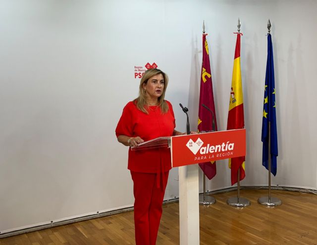 Carmina Fernández: 'El Mar Menor no puede ser el precio de la supervivencia parlamentaria de López Miras'