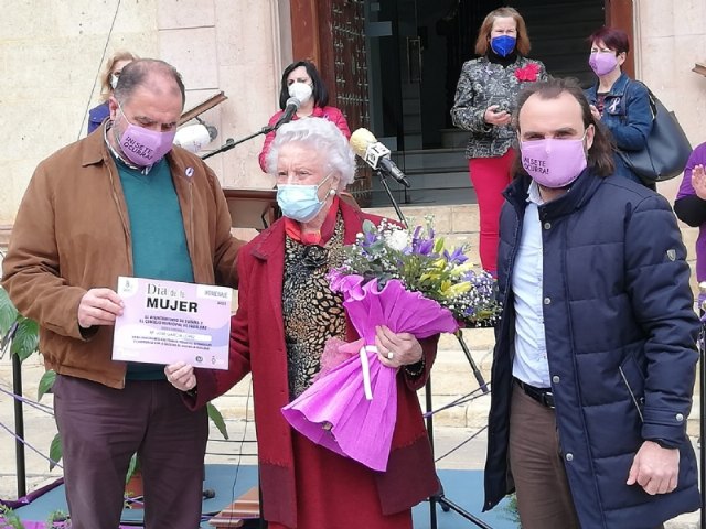 Totana celebra el acto institucional del Día de la Mujer