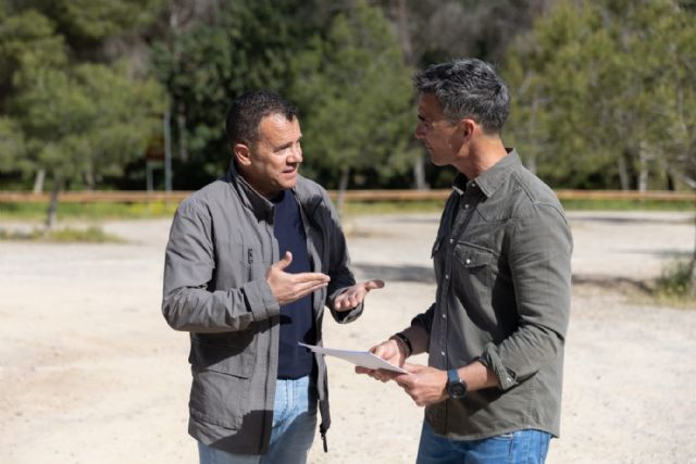 El PSOE exige al Gobierno de López Miras que escuche a los bomberos forestales, atienda sus reivindicaciones, dignifique su trabajo y aplique la ley en la Región